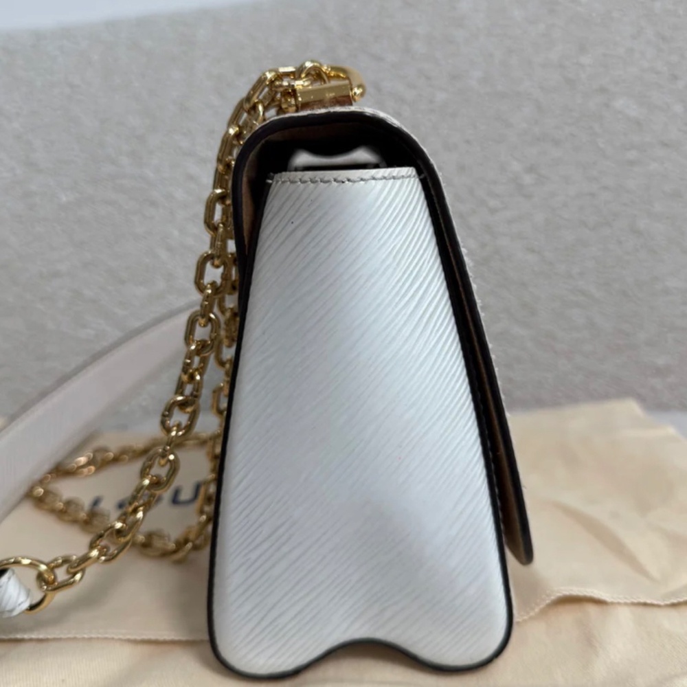 Authentic Louis Vuitton Twist MM - Picture 7 of 16